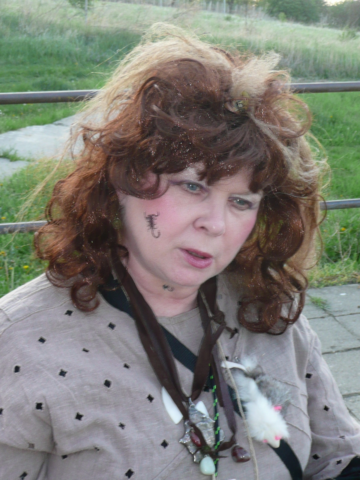 JEDOVATÁ ČÁRA